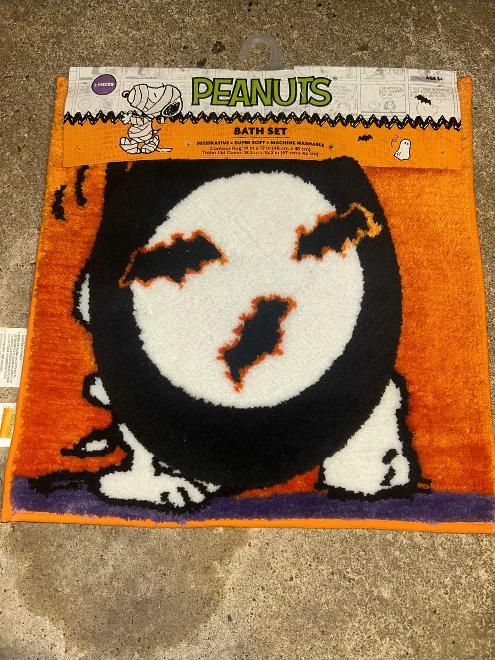 Peanuts Halloween Orange Snoopy Bath Set-Toilet Lid Cover and Contour Rug